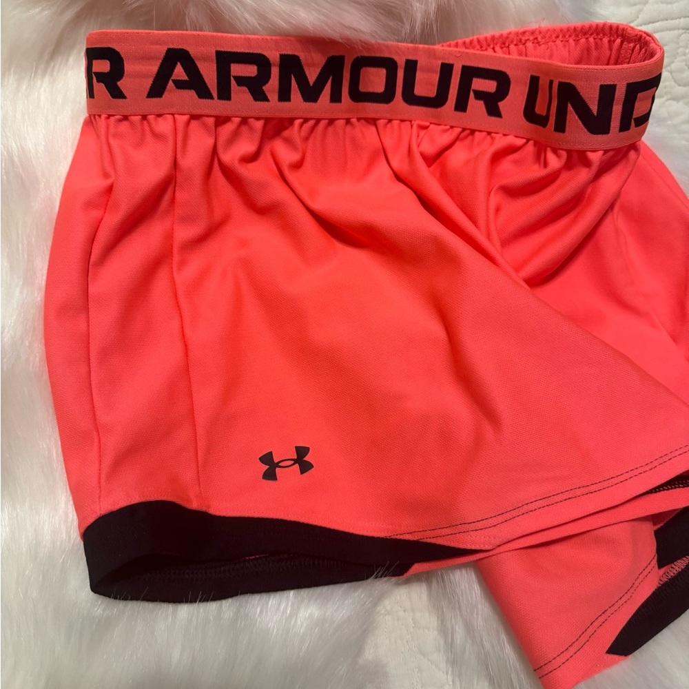 Under Armour Women's Pink Athletic Shorts Size S/M